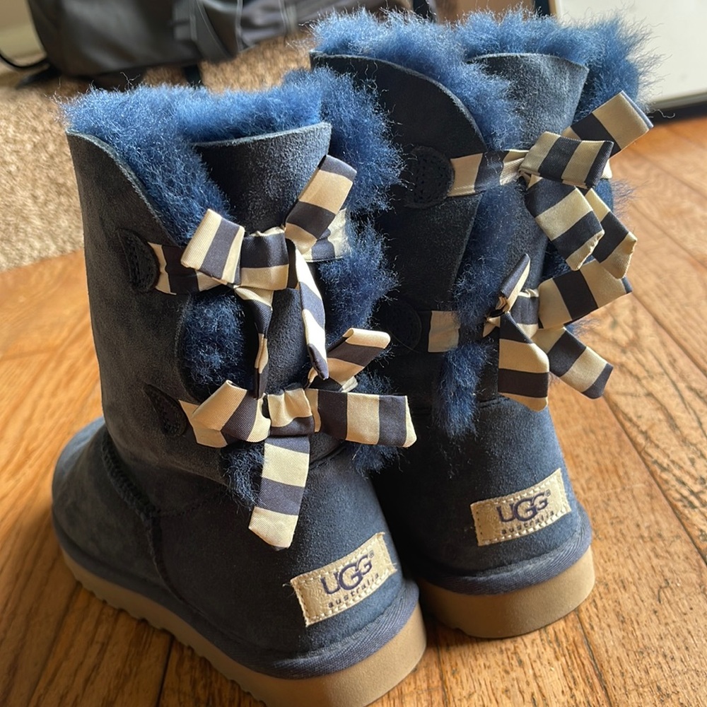 Brand new size 7 Ugg boots